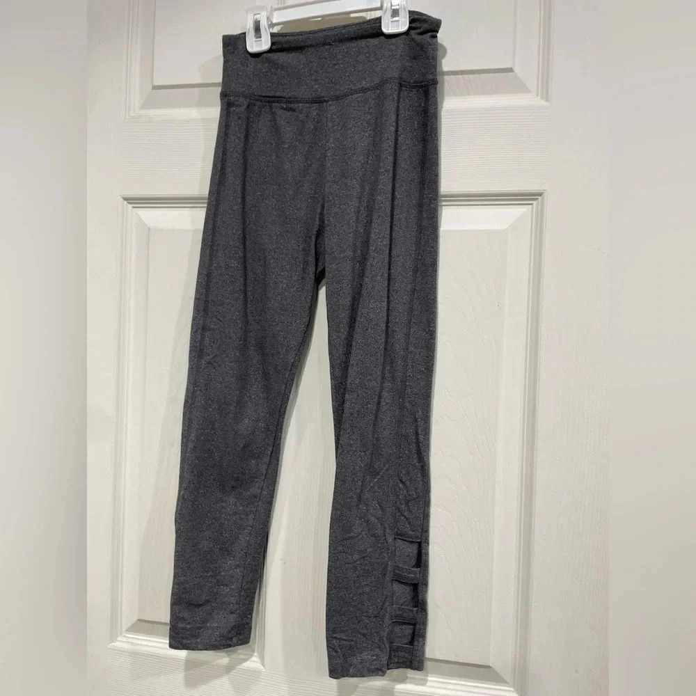 SO Women’s XS Yoga High-rise Capri Grey Leggings Pilates Stretch Cotton Spandex